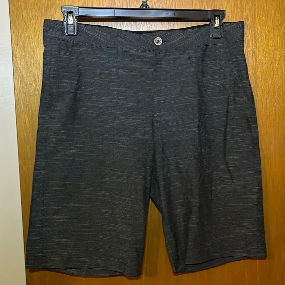 One Day Away Men’s Gray Hybrid Stretch Shorts Size 34